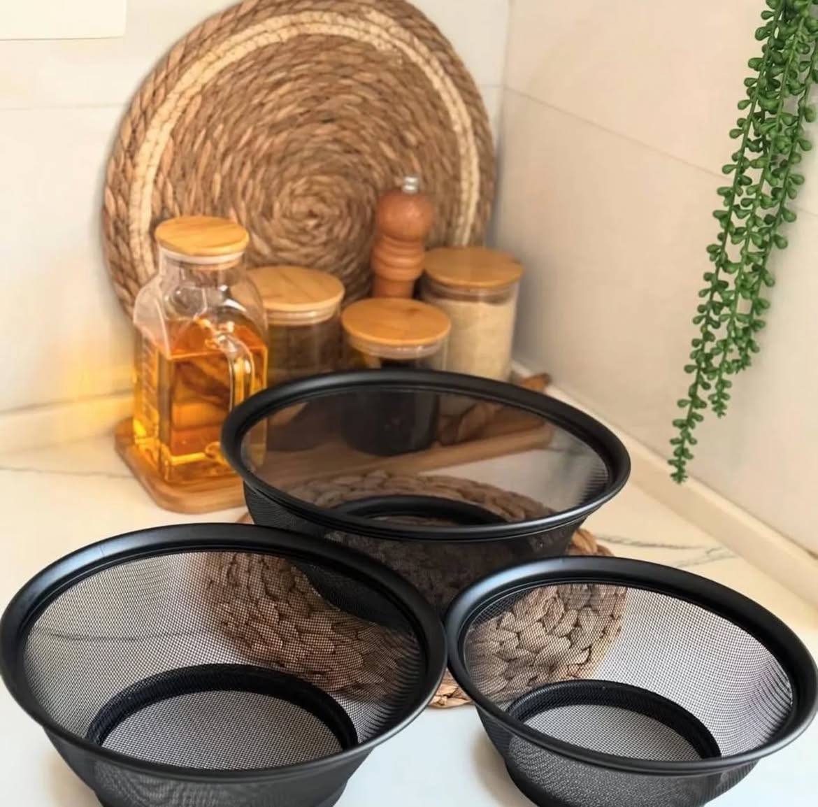 Homecoolen IKEA style stainless steel colander