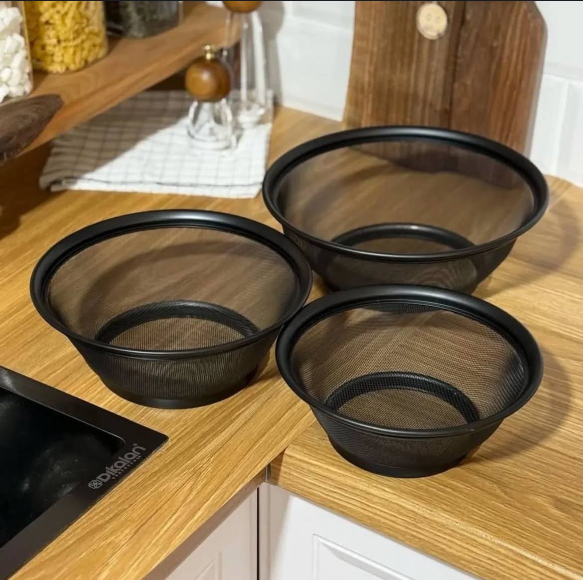 Homecoolen IKEA style stainless steel colander